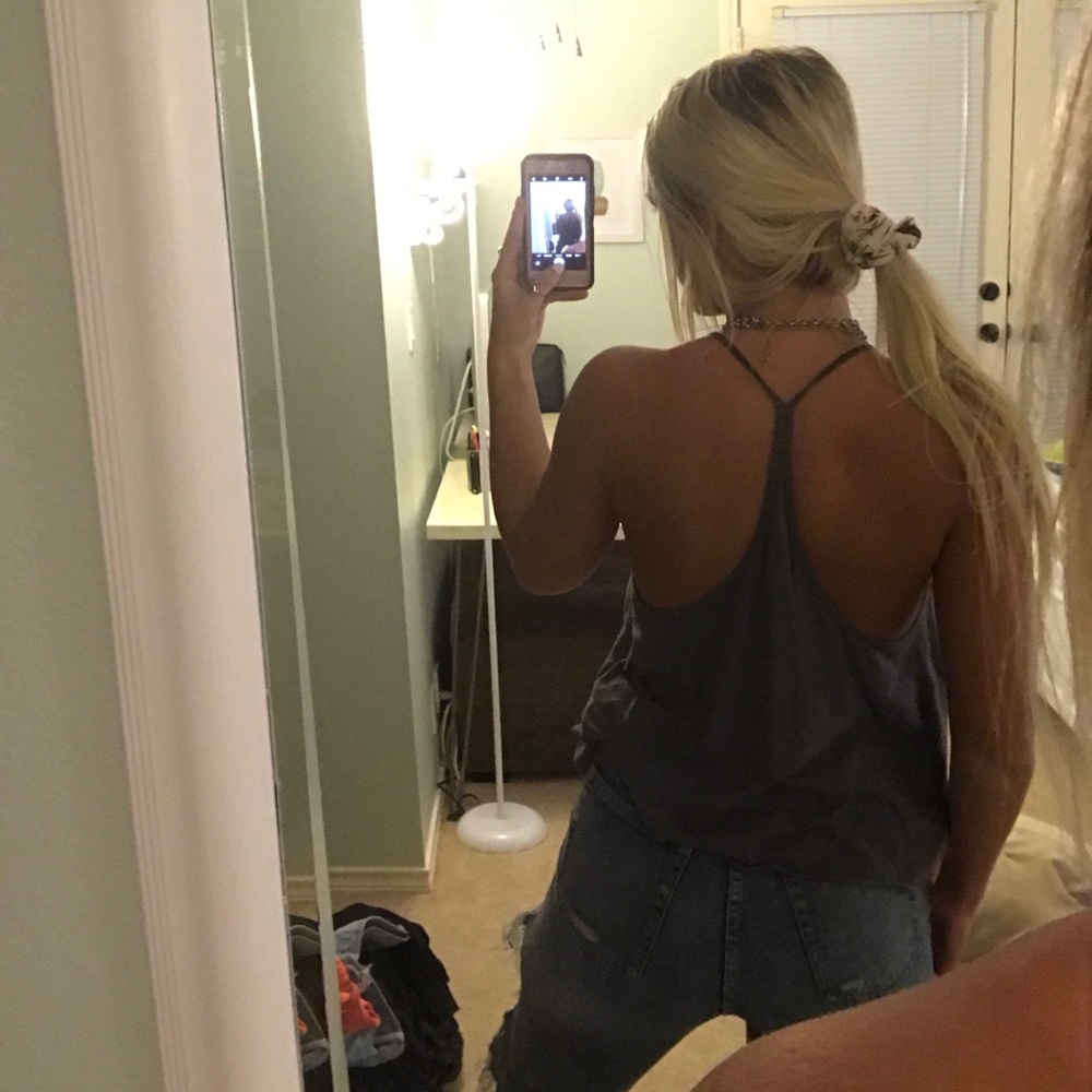 Hollister tank